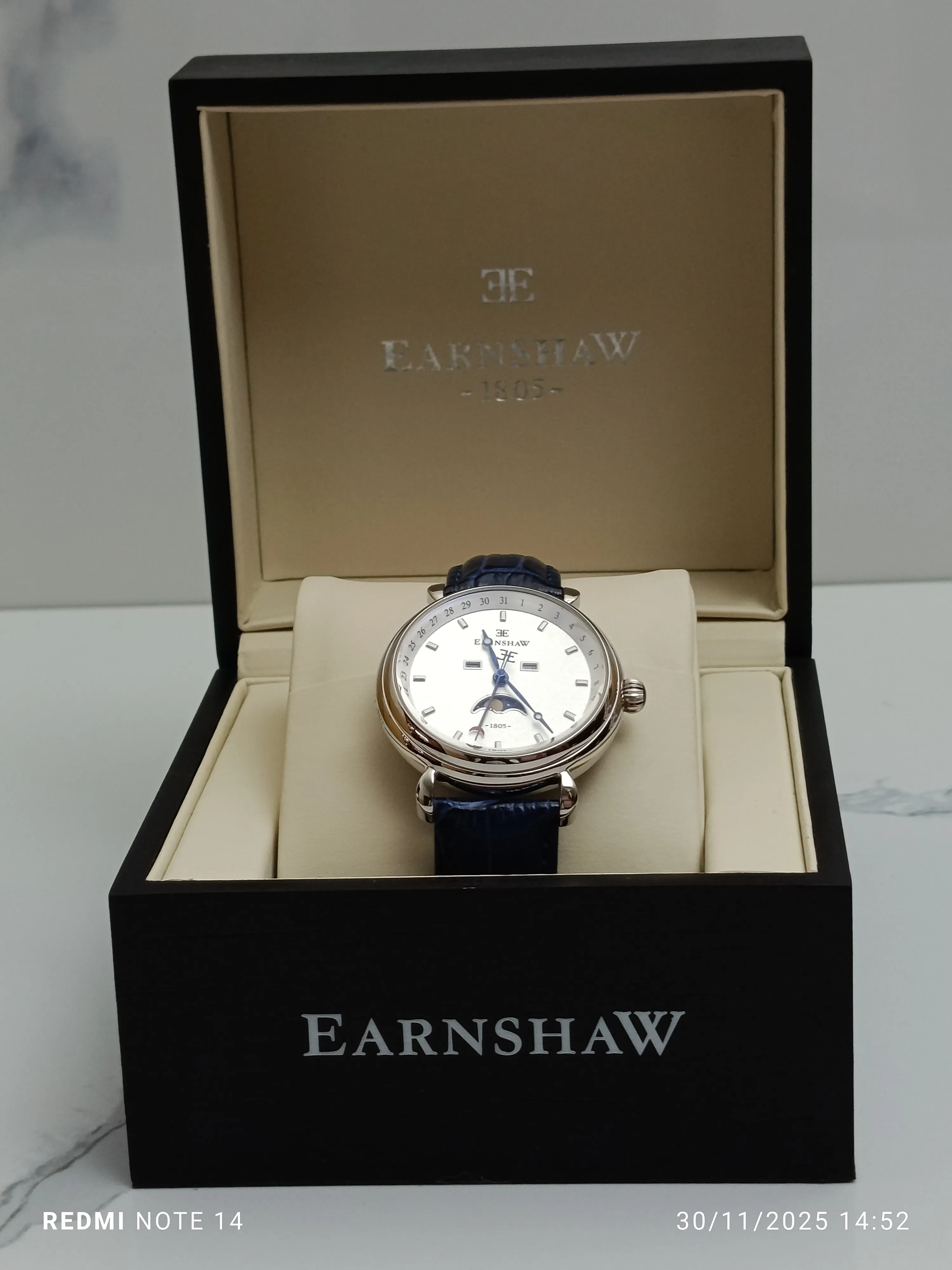 Montre Earnshaw Homme ES003H