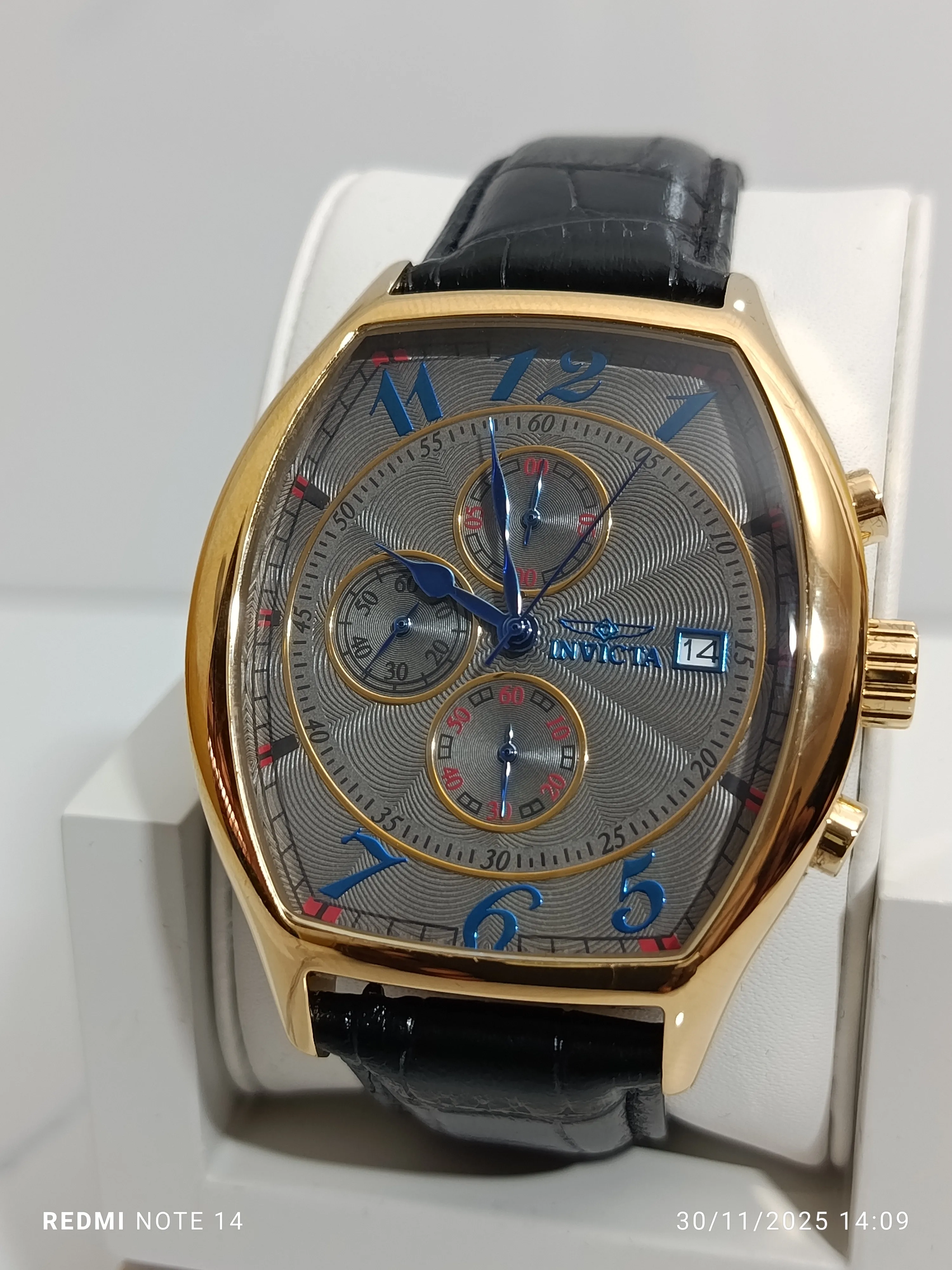 Montre Invicta Homme IV002H